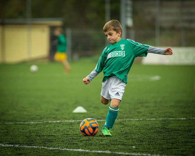 Юный футболист